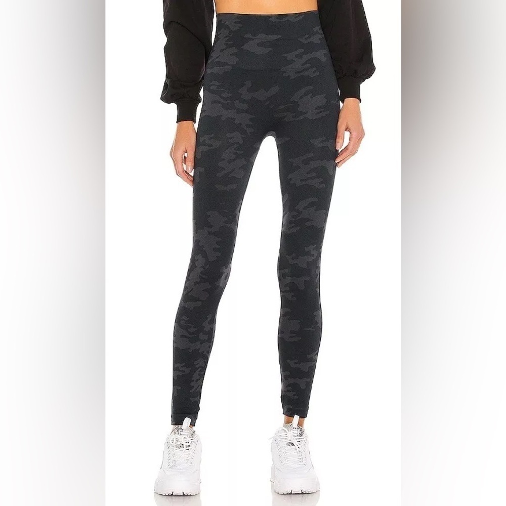 SPANX Women's Look At Me Now High Rise Tummy Control Seamless Leggings Camo S